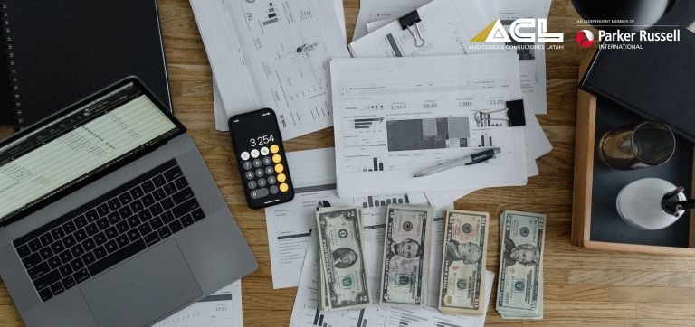 Gobierno de Ecuador fijó nuevo salario básico para 2025