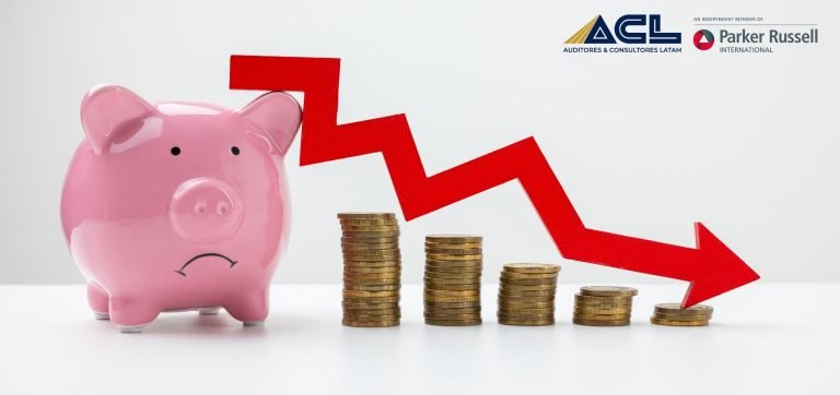 La economía de Ecuador decreció en 2024, según multilaterales, ¿qué le espera al país en 2025?